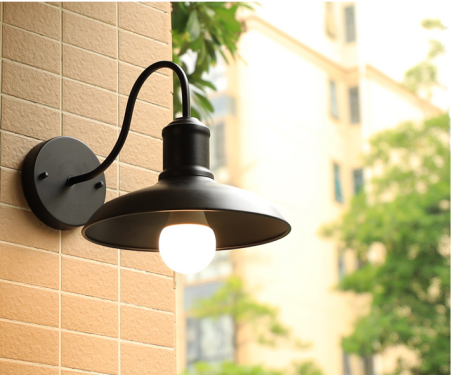 Outdoor Wall Lamp