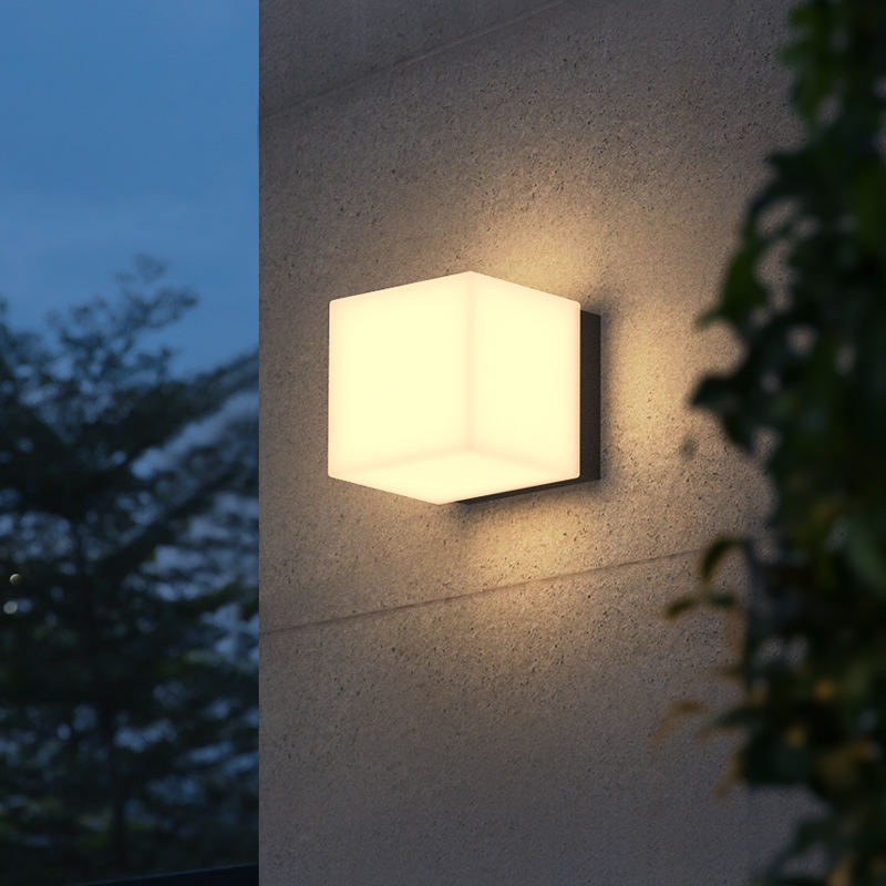 Wall Lamp